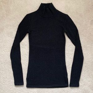 Aritzia | Wilfred Buswell Turtleneck Long Sleeve
